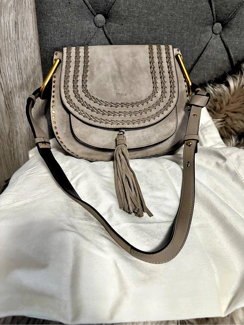 Chloé Medium Hudson Shoulder Bag Crossbody in Brown/beige suede leather